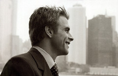 男性白癜風發病的原因是什么