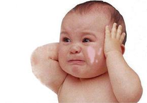 <a href=http://www.xvxgx.cn/ target=_blank class=infotextkey>石家莊白癜風(fēng)醫(yī)院</a>嬰兒臉上長白斑容易治嗎