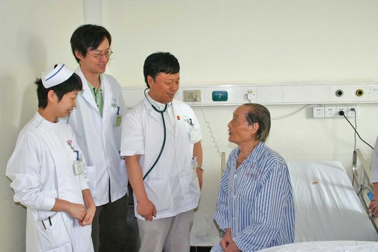 怎樣正確診斷老年人肢端型白癜風?