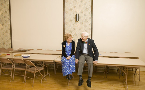 中老年人長白癜風會出現什么癥狀?