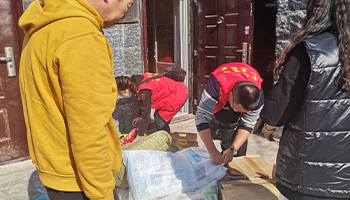 愛心公益行——秋冬不停歇 “慰問孤寡老人,傳遞愛心正能量”