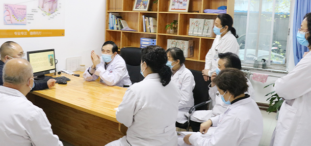 4.15“白癜風專科聯合診療中心授牌儀式”暨京冀醫師聯合會診活動于我院圓滿完成!