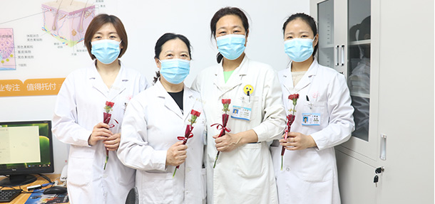 今天在忙,也不要忘記跟媽媽說聲“我愛你”——溫馨時刻,遠大陪您度過