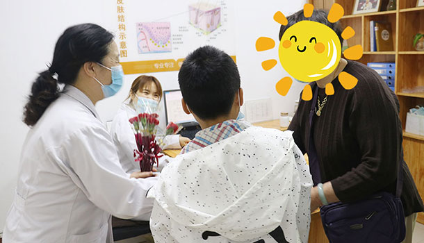 今天在忙,也不要忘記跟媽媽說聲“我愛你”——溫馨時刻,遠大陪您度過