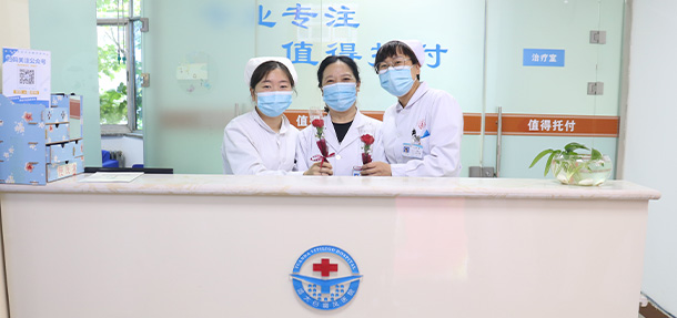 今天在忙,也不要忘記跟媽媽說聲“我愛你”——溫馨時刻,遠大陪您度過