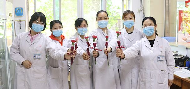 今天在忙，也不要忘記跟媽媽說(shuō)聲“我愛(ài)你”——溫馨時(shí)刻，遠(yuǎn)大陪您度過(guò)