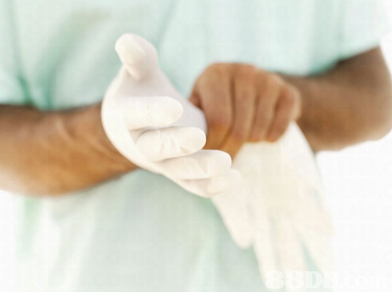 手腕上出來兩塊不均勻白斑是怎么回事