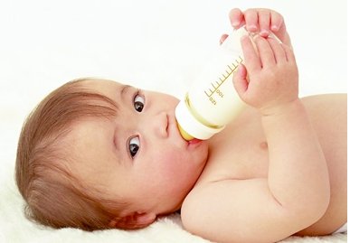 秋天初發的小兒白癜風早期癥狀有哪些?