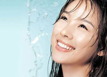 嘴唇邊上的白癜風(fēng)怎樣治療好？